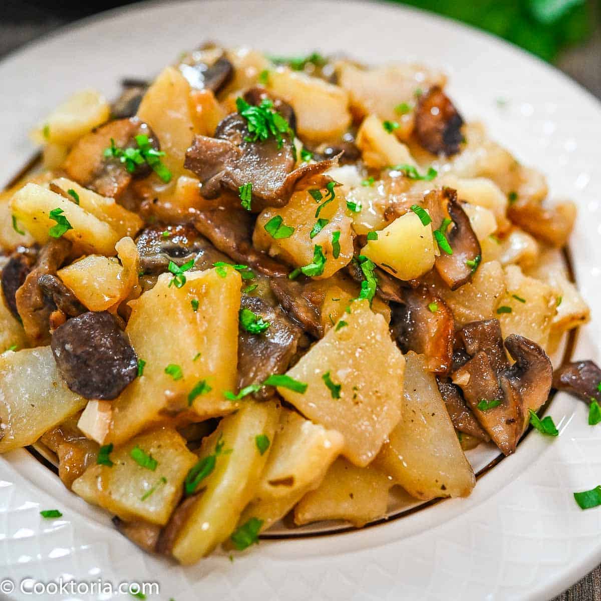 baked mushrooms with potatoes