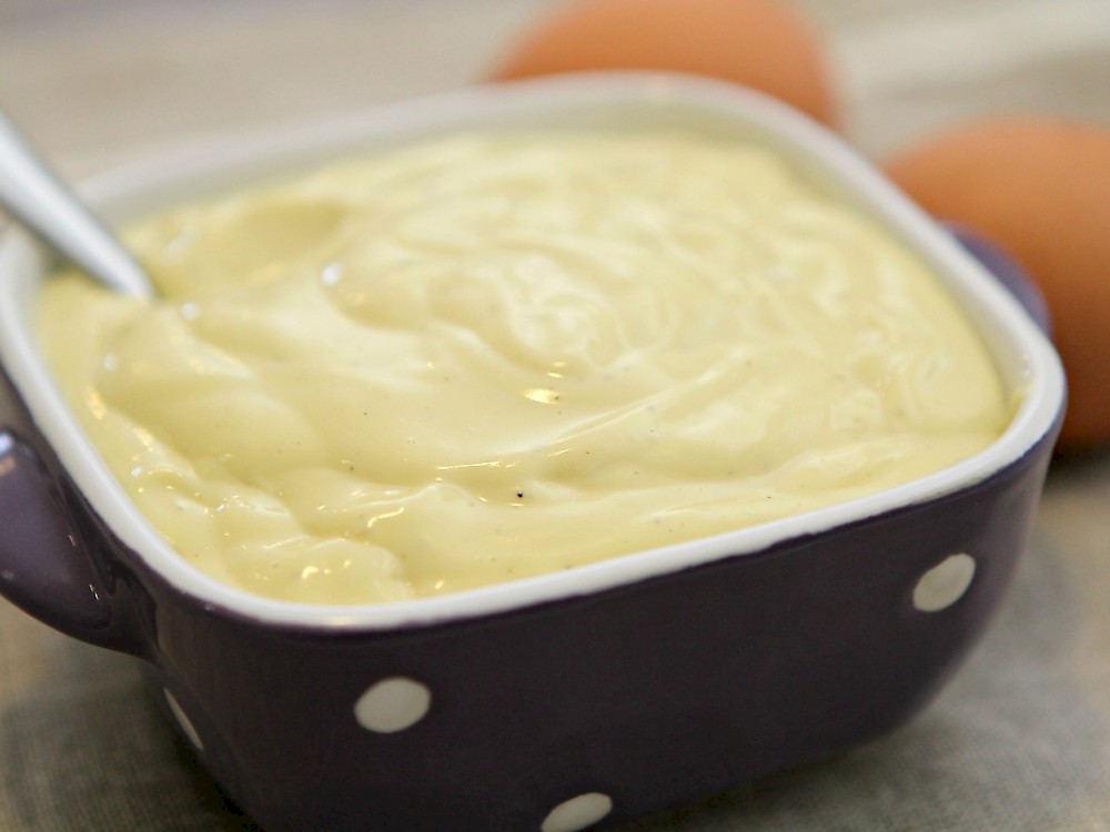 egg sauce with mayonnaise