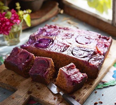 gingerbread cake with plums recipe