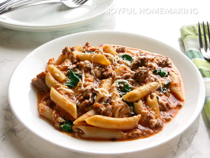 meat with cheese sauce and spinach pasta recipe