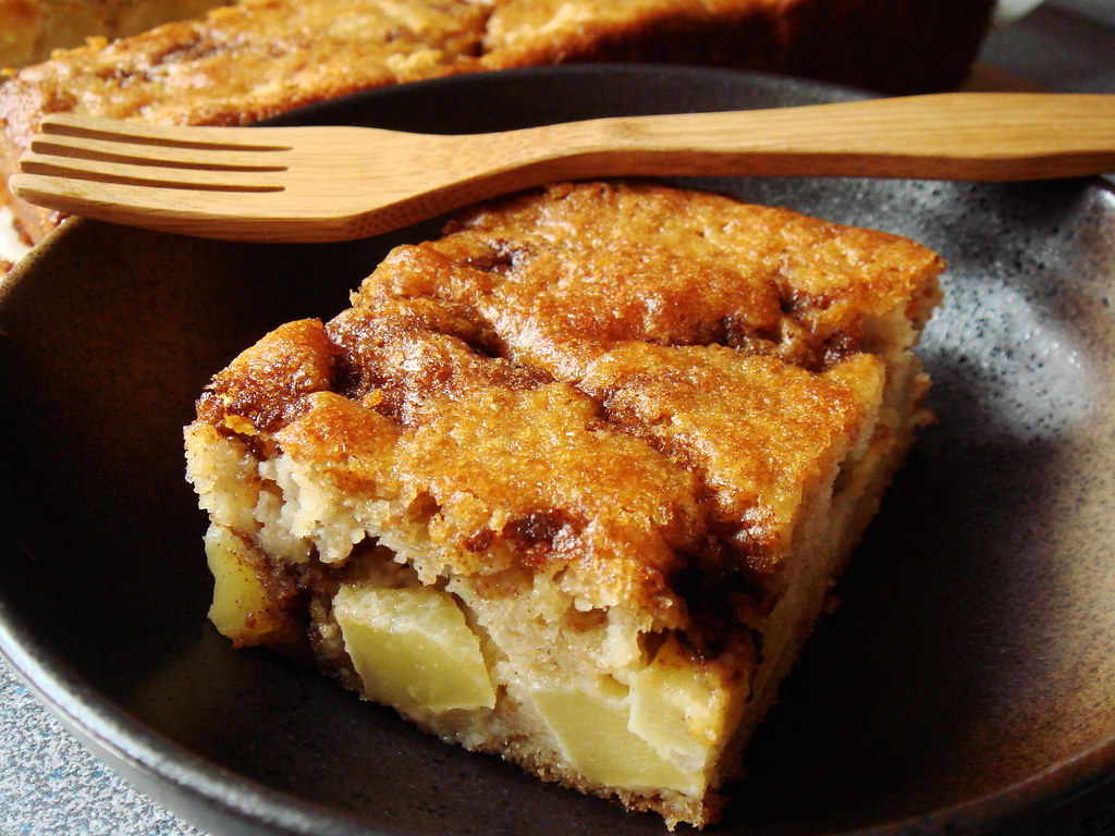 apple and yogurt cake