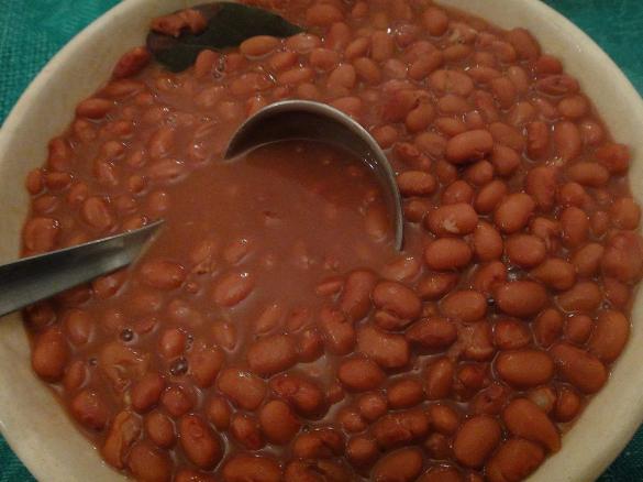 beans with pesto sauce with