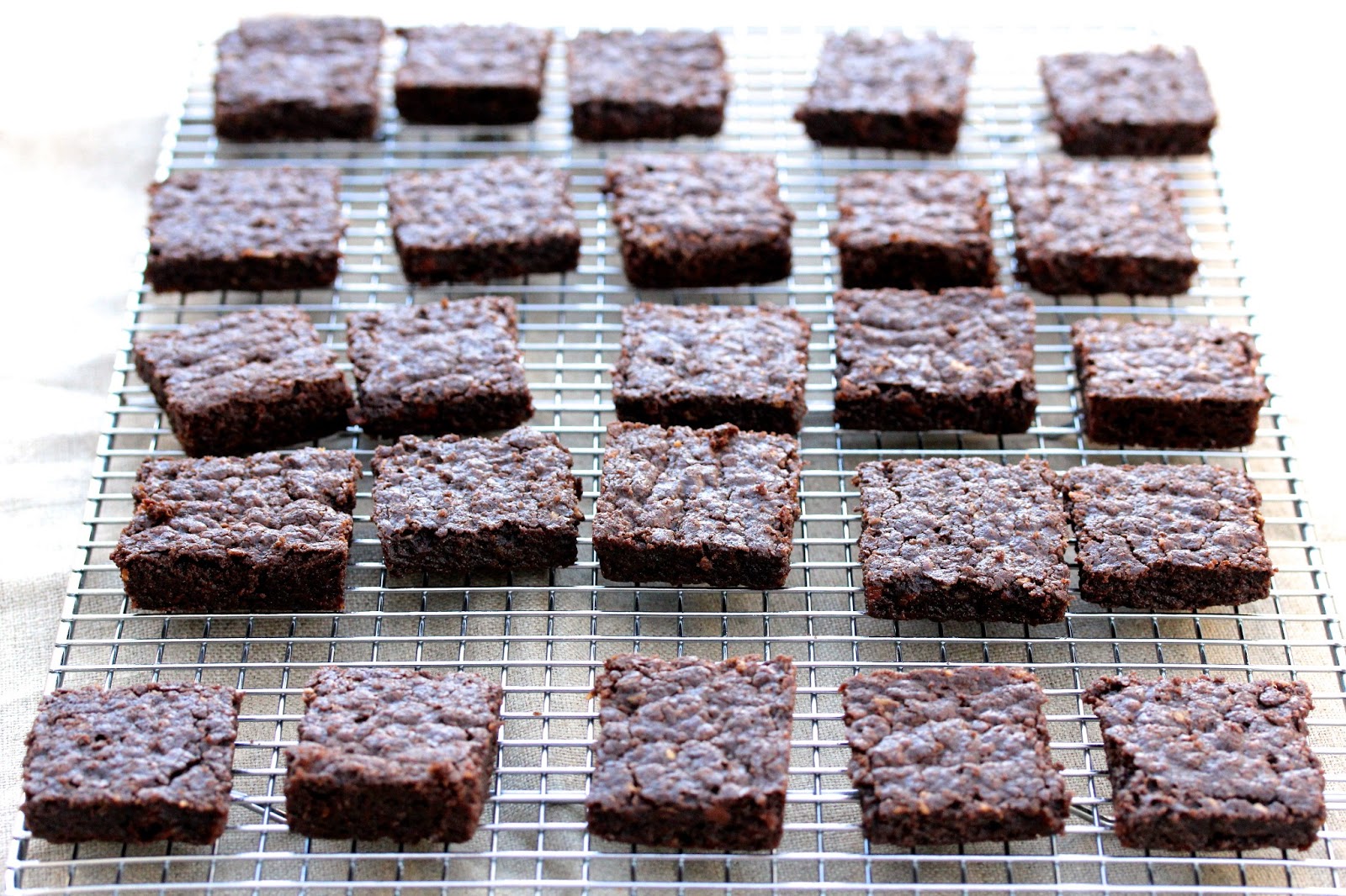 christmas shortbread with cocoa in