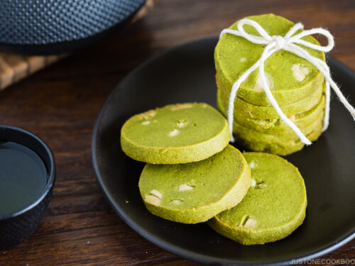 matcha tea shortbread with