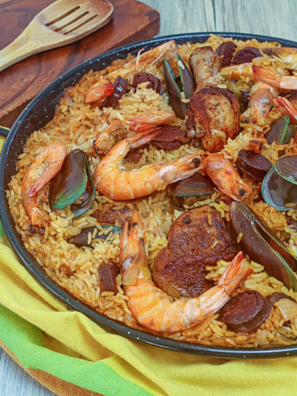 paella with seafood