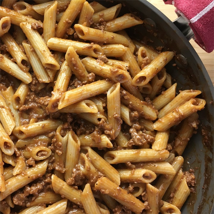 pasta with minced meat and mushrooms