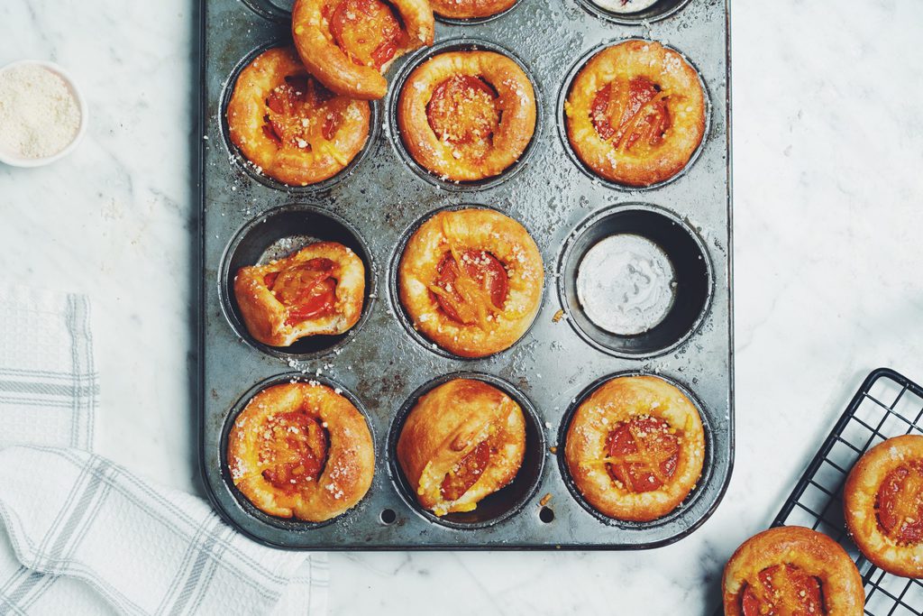 pizza muffins with
