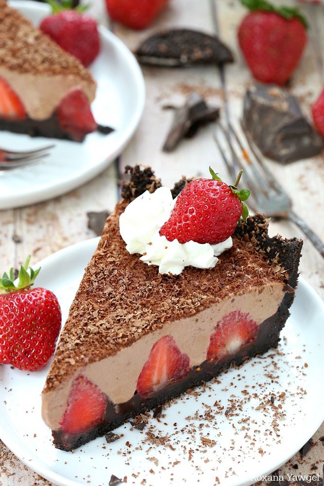 quick chocolate strawberry pie with