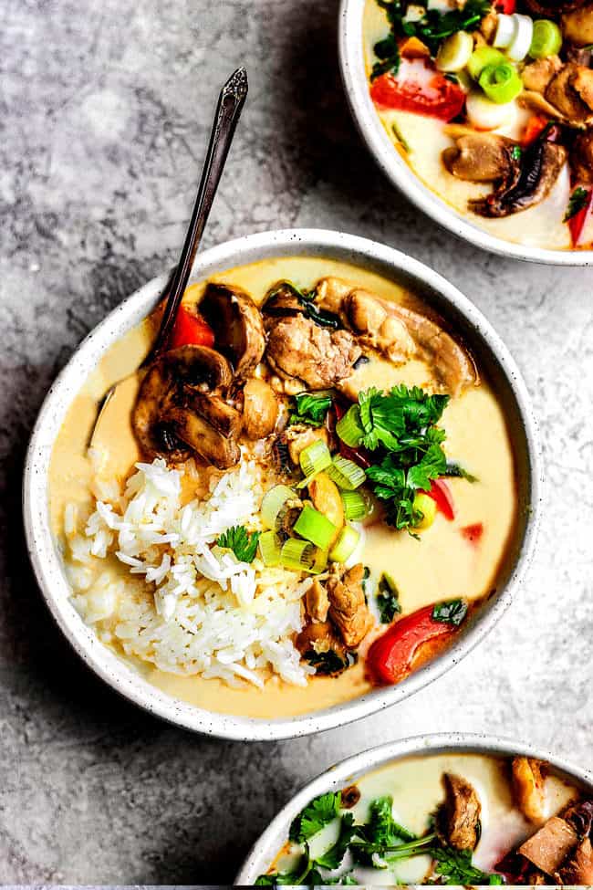 thai chicken tom kha soup