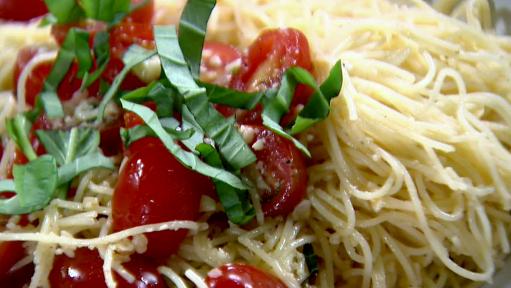 a quick lunch of everything pasta with first leaves from the garden