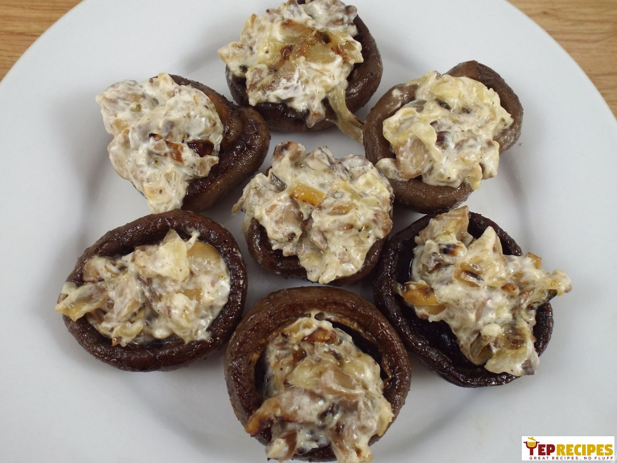 baked mushrooms on cream