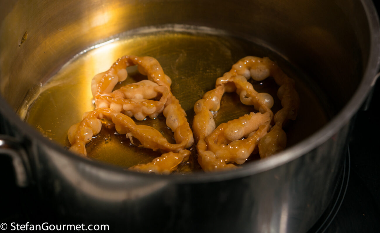 cartellate puglia with honey or syrup