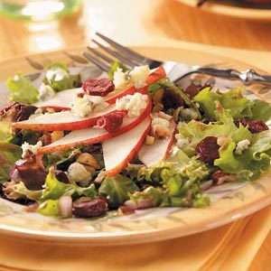 fruit salad with hazelnuts