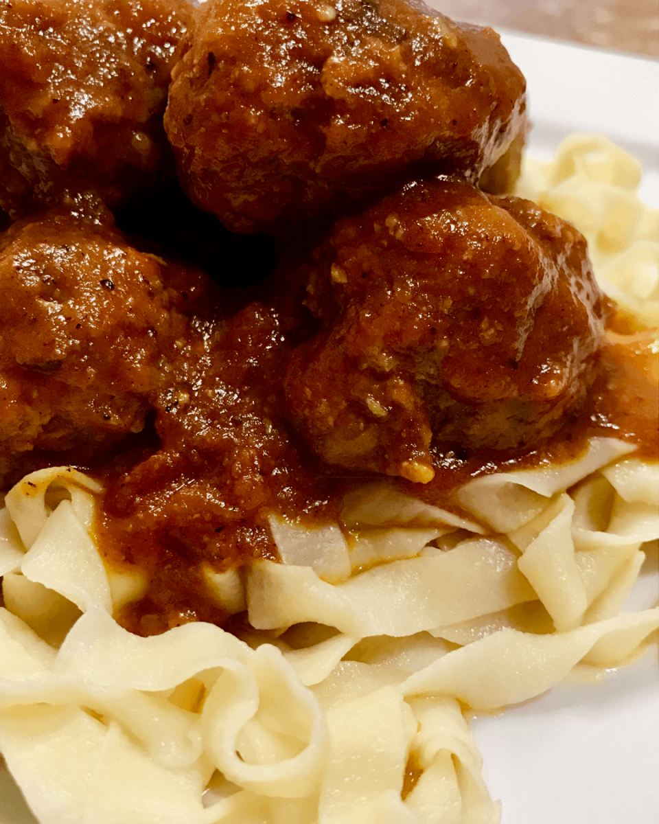 goulash with meatballs