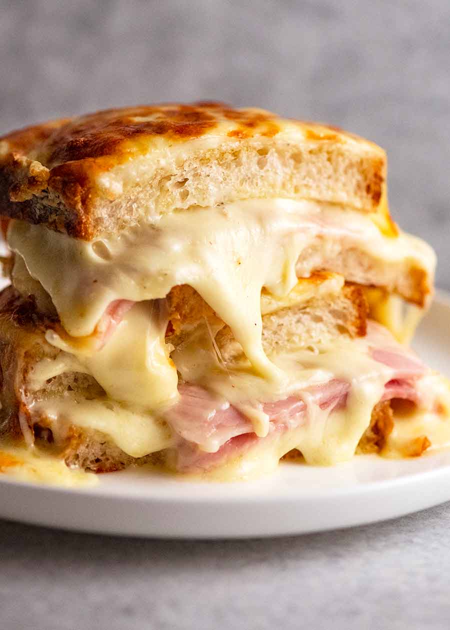 grilled mushrooms with ham and cheese