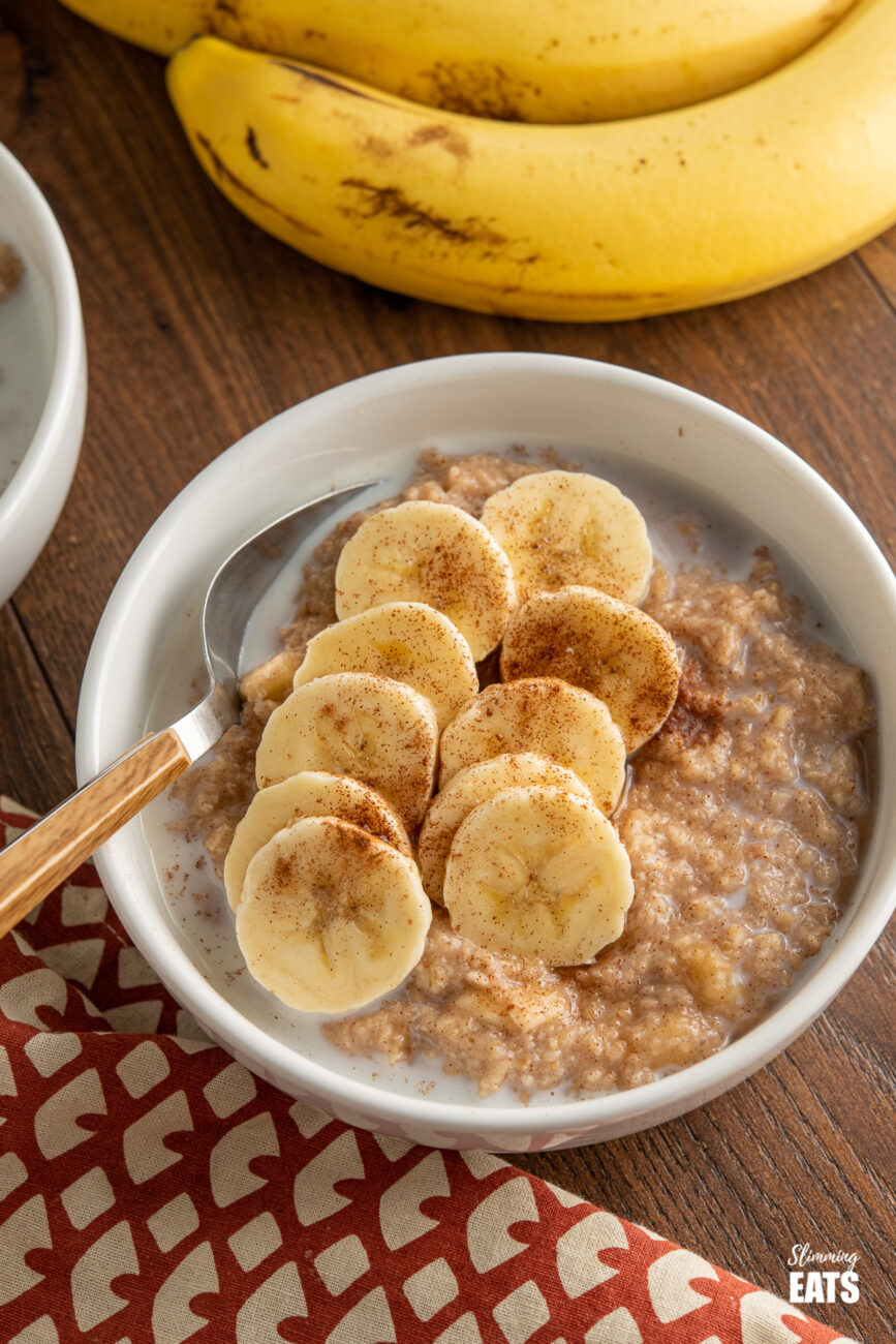 healthy breakfast oatmeal banana porridge