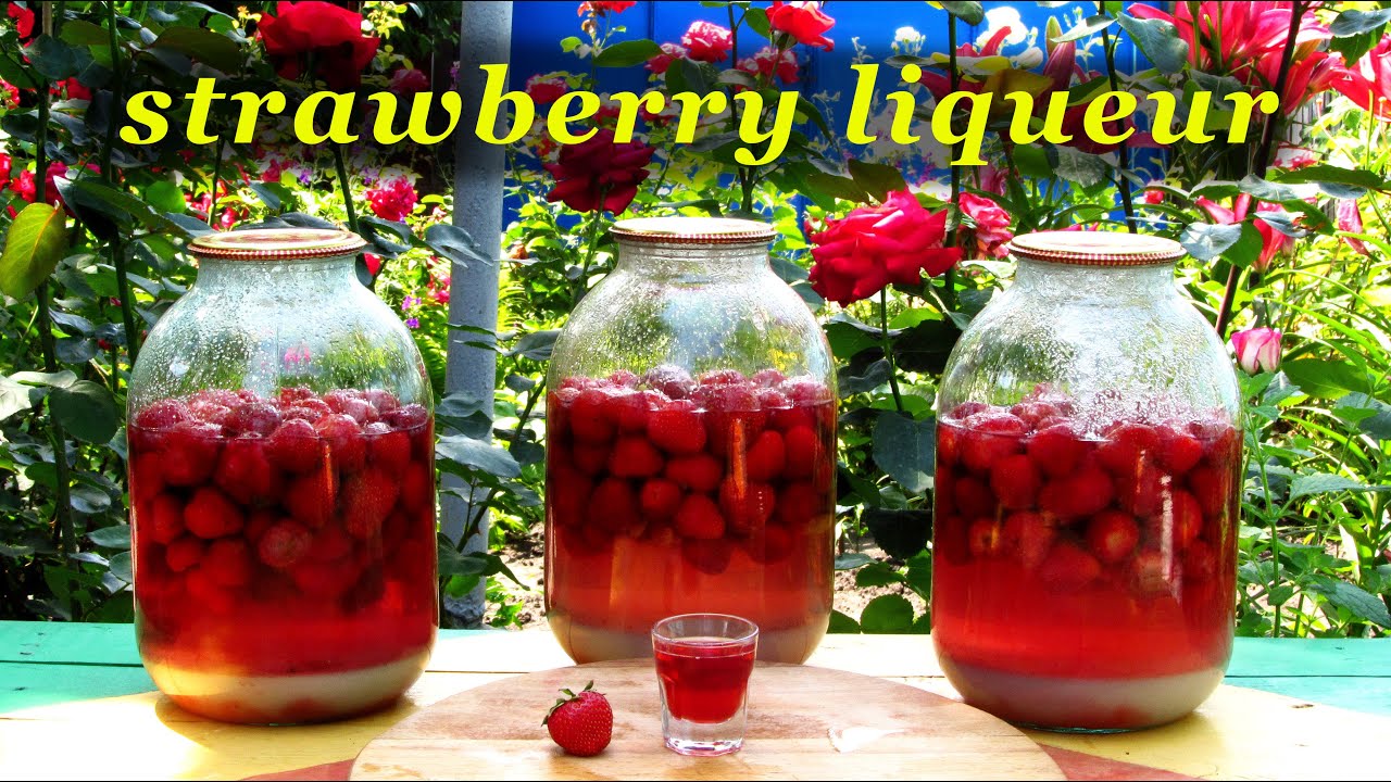 homemade strawberry liqueur