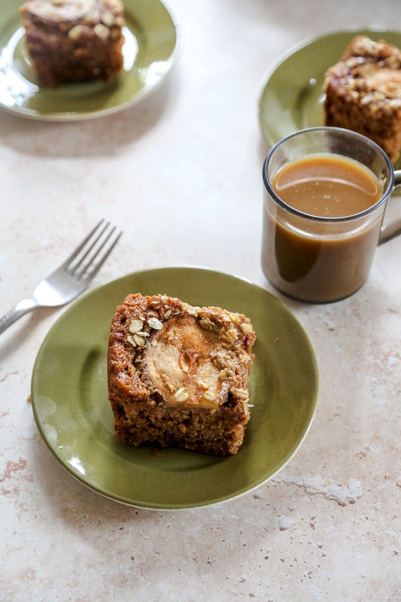 mug pear cake