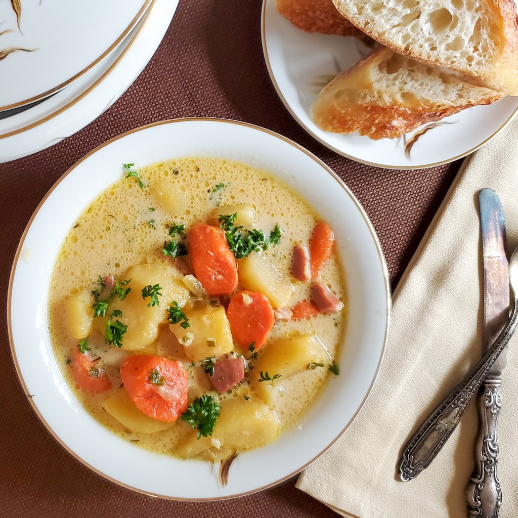 potato soup with grits and chives