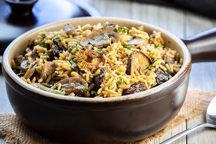 rice with dried mushrooms