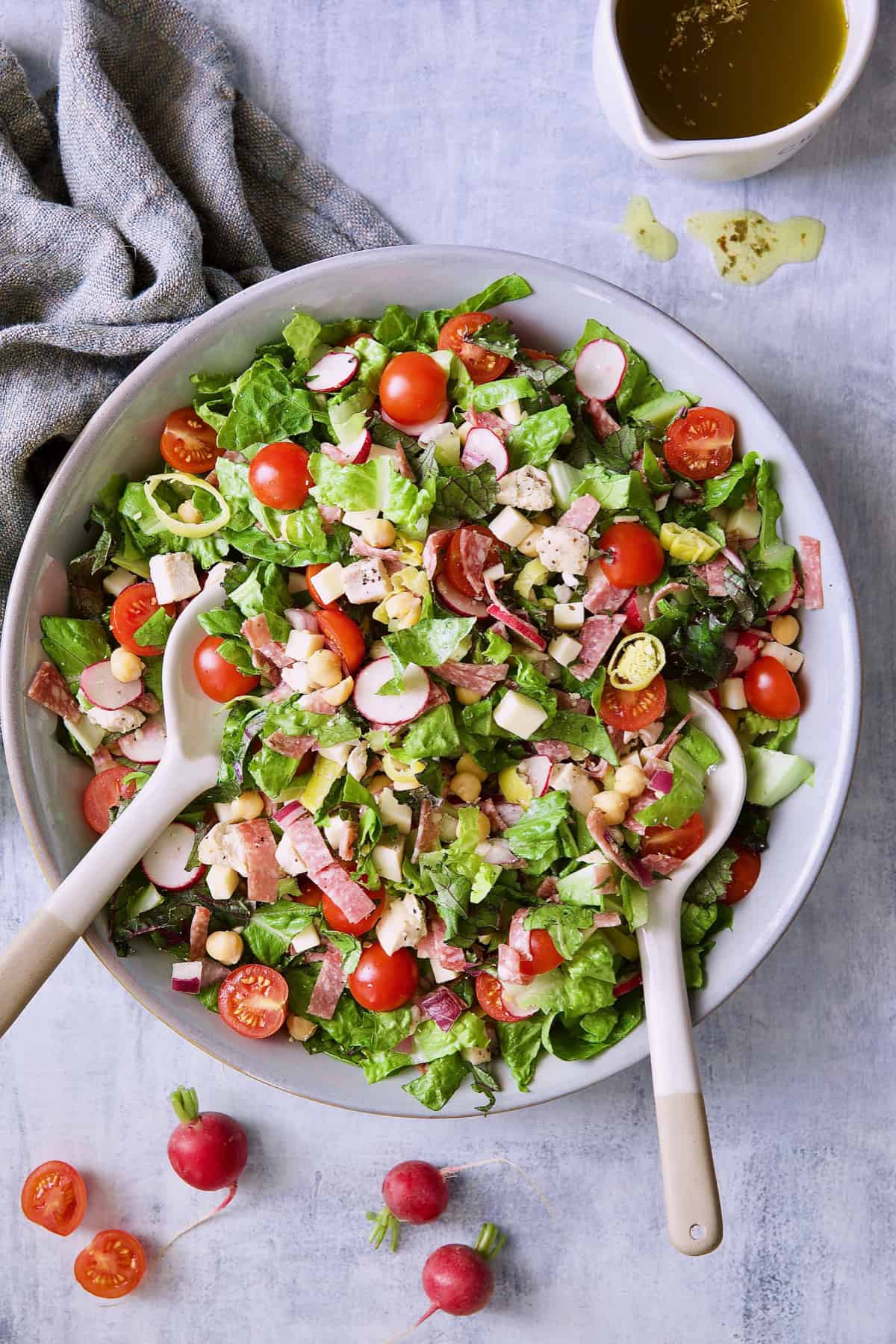 salad of lambs lettuce and honey chicken pieces