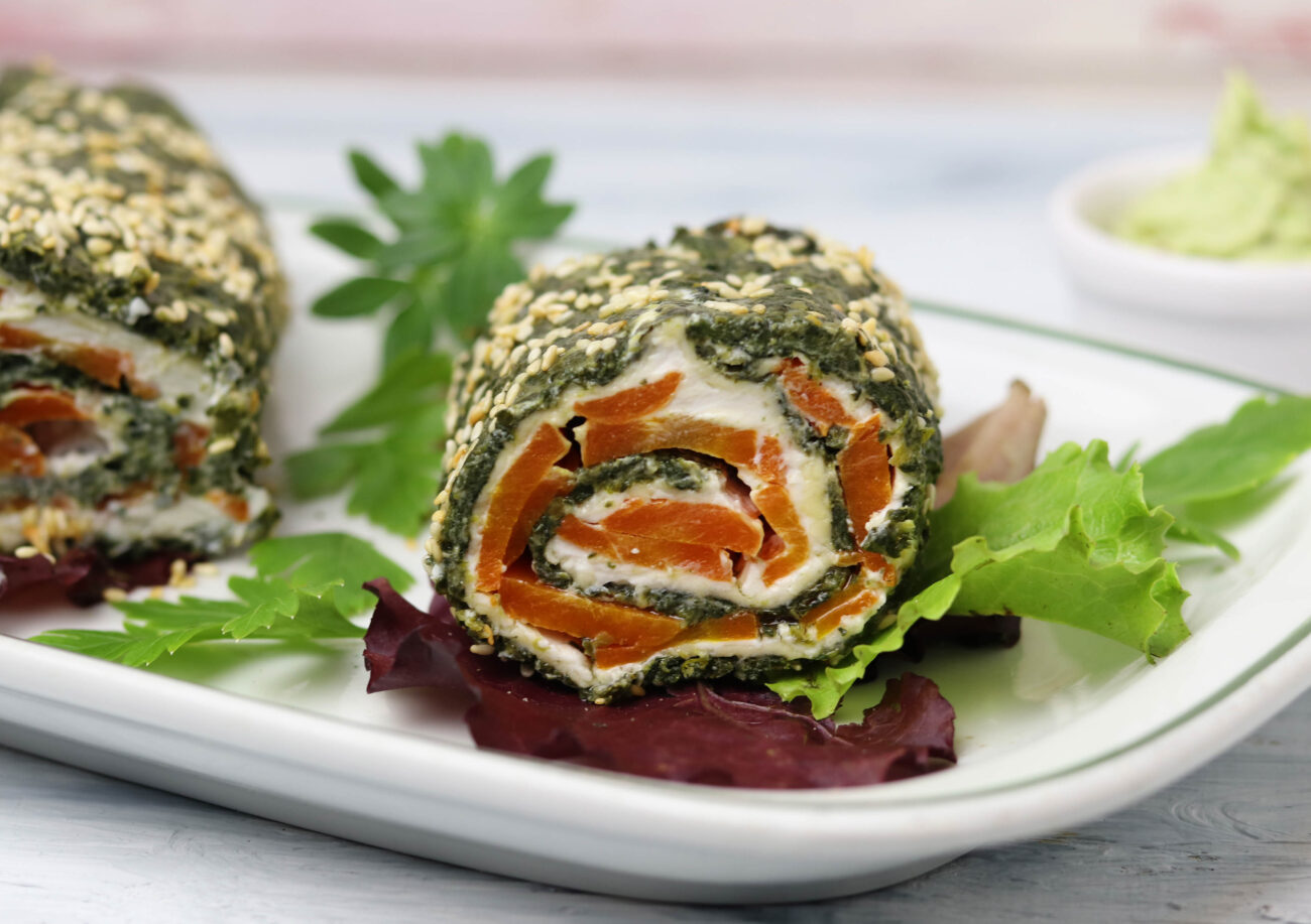 salmon rolls with spinach