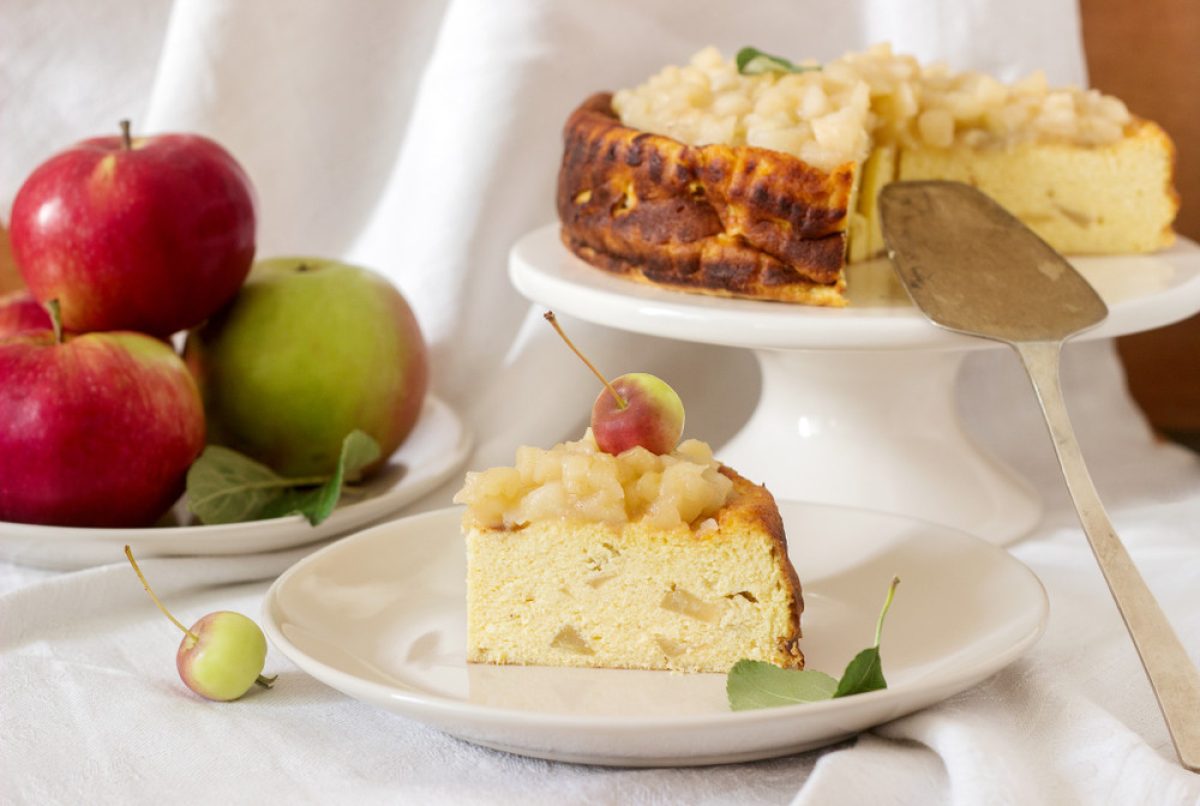 semolina with cottage cheese and apples