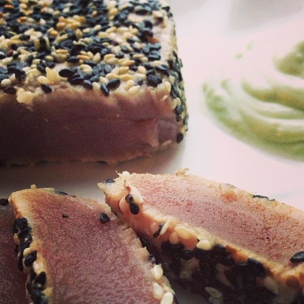 sesame tuna steak