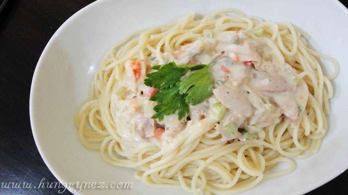 spaghetti carbonara with tuna