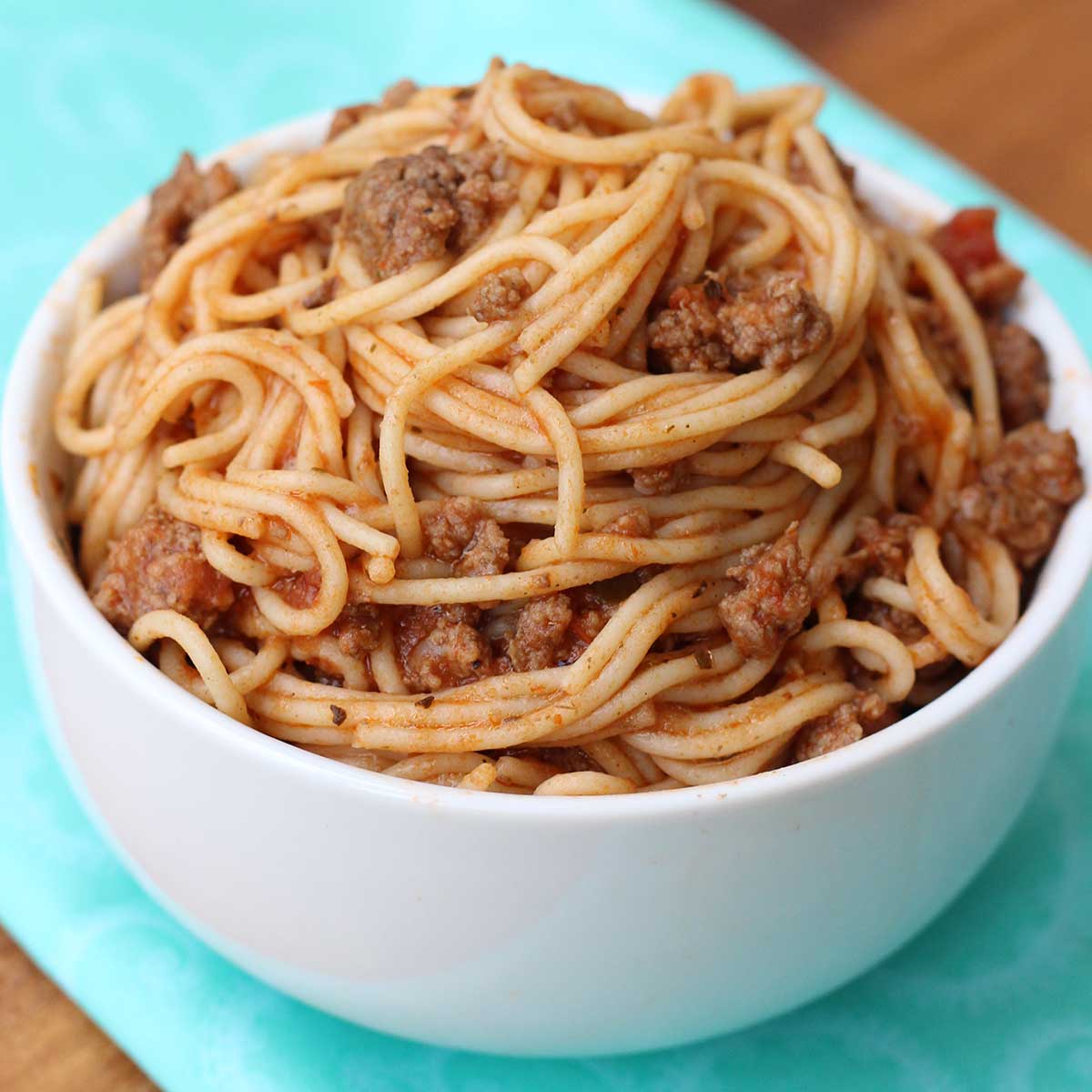 spaghetti with celery stalk