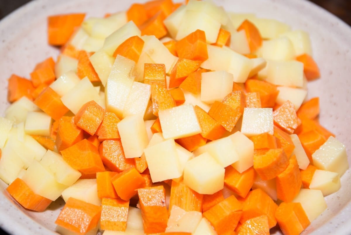 spelt soup with carrots