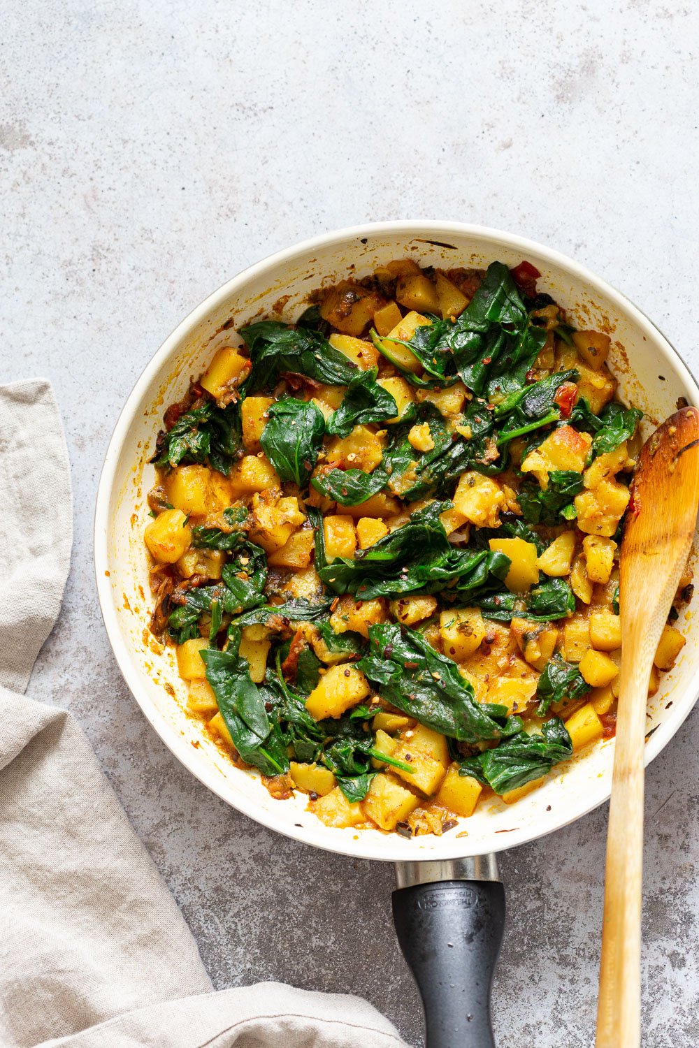 spinach with boiled potatoes