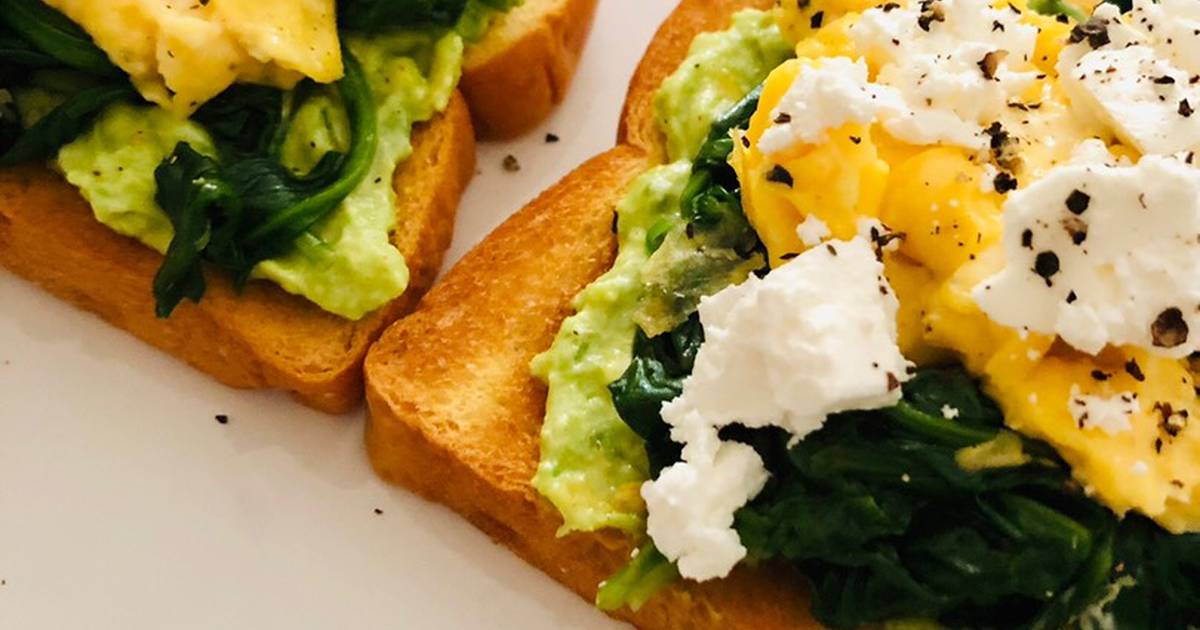 spinach with toast