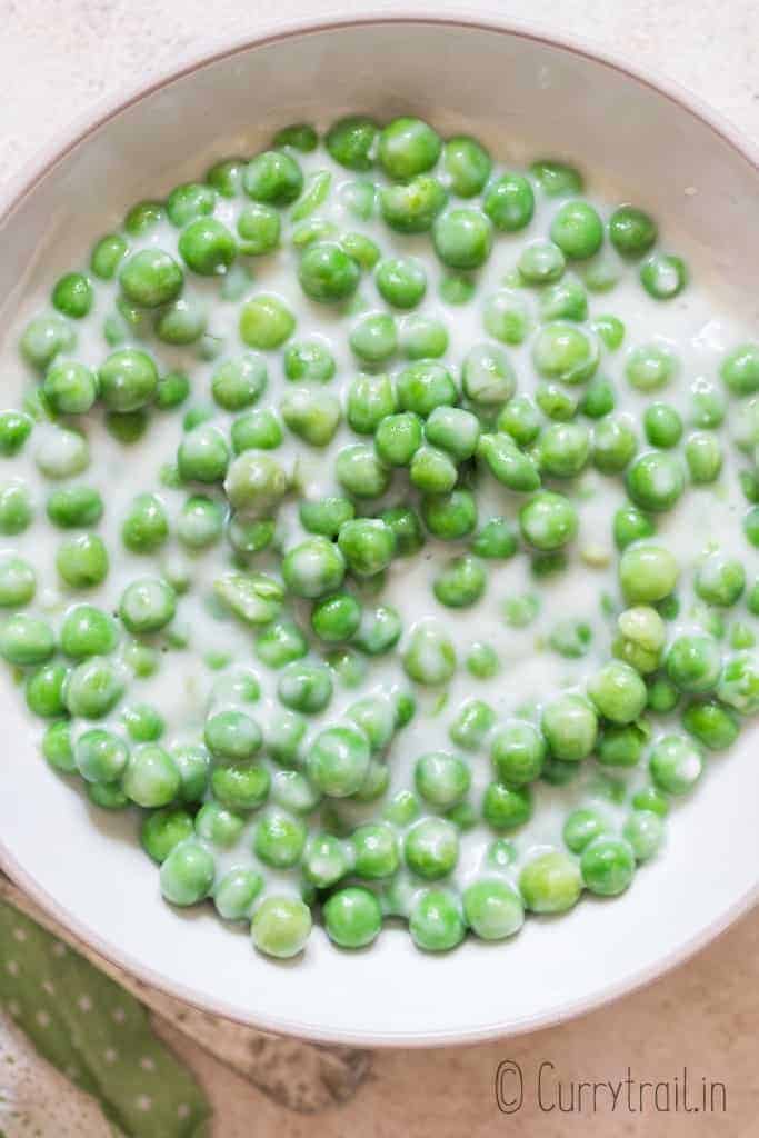 steamed salmon with pea cream