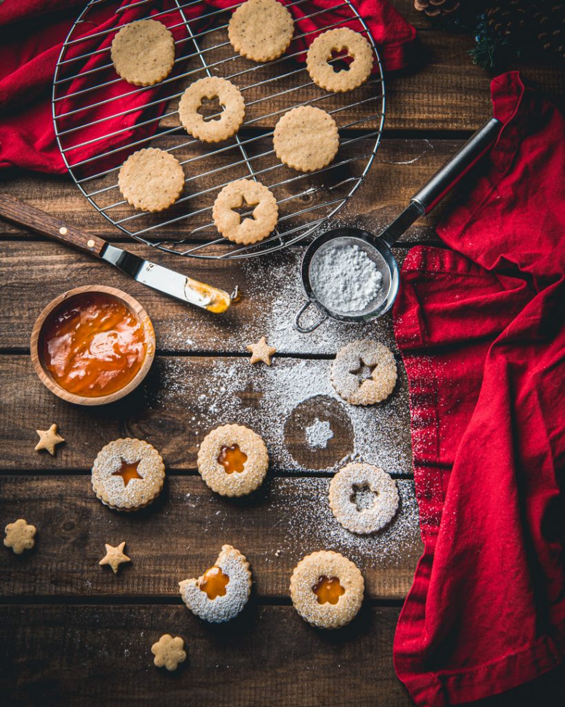 walnut linzer cookies