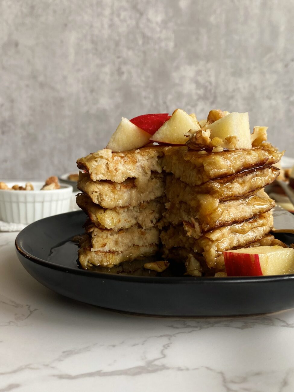 apple cinnamon pancakes with walnut filling 1