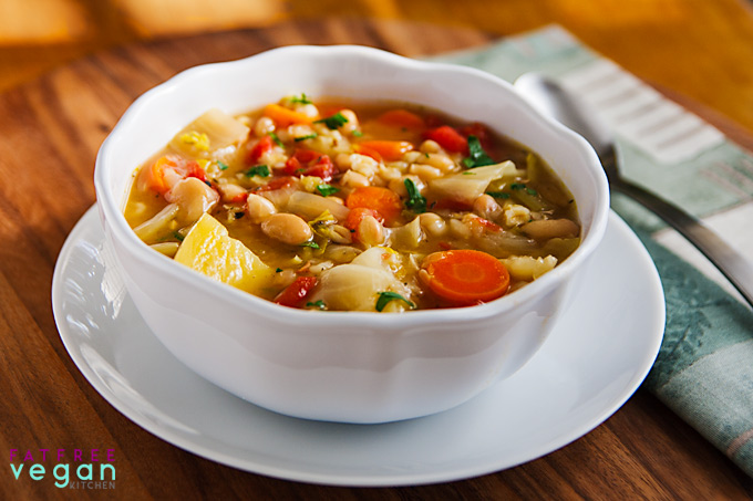 bean soup with cabbage 1