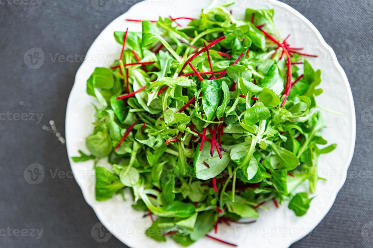 beetroot leaf salad 1