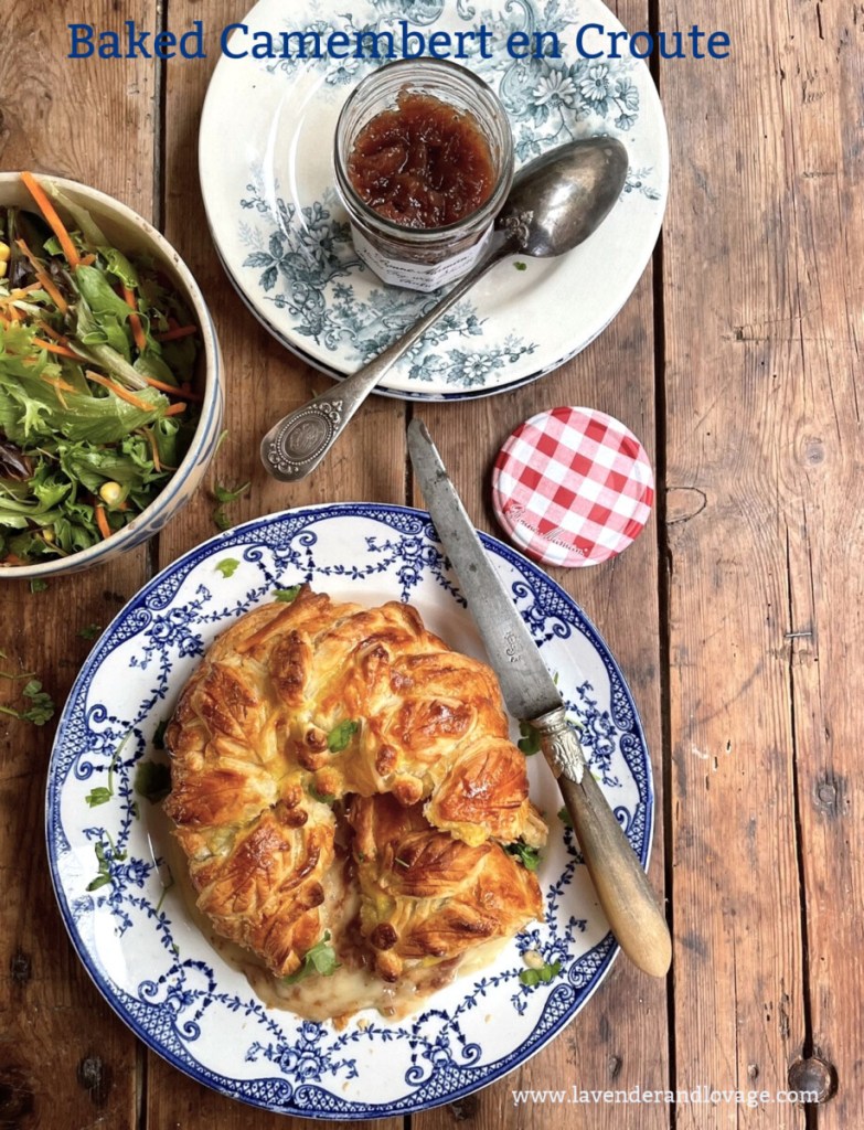 camembert baked in puff pastry