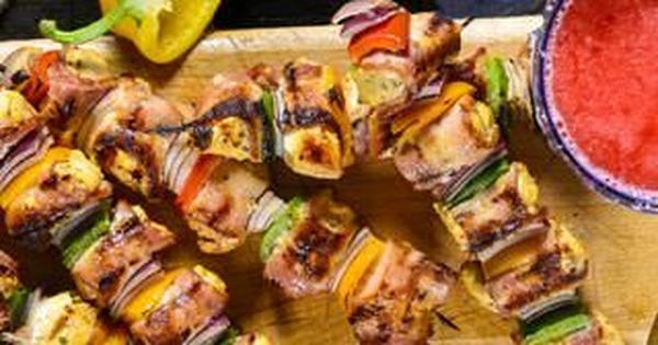 chicken skewers with bacon