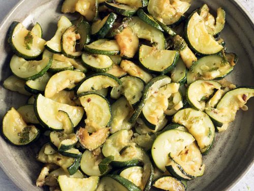 cooked courgette compote with apples