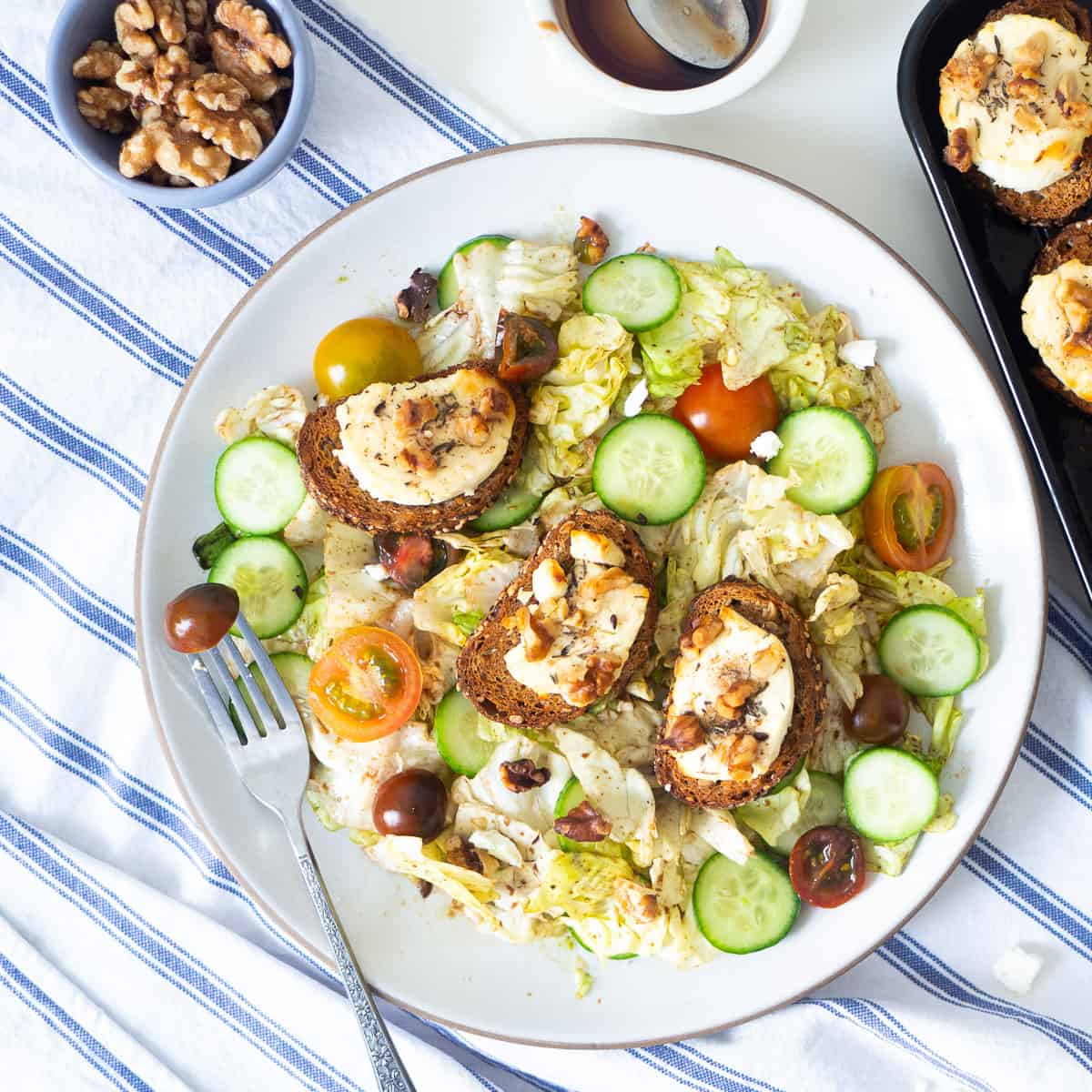 layered salad with goat cheese and meat 1