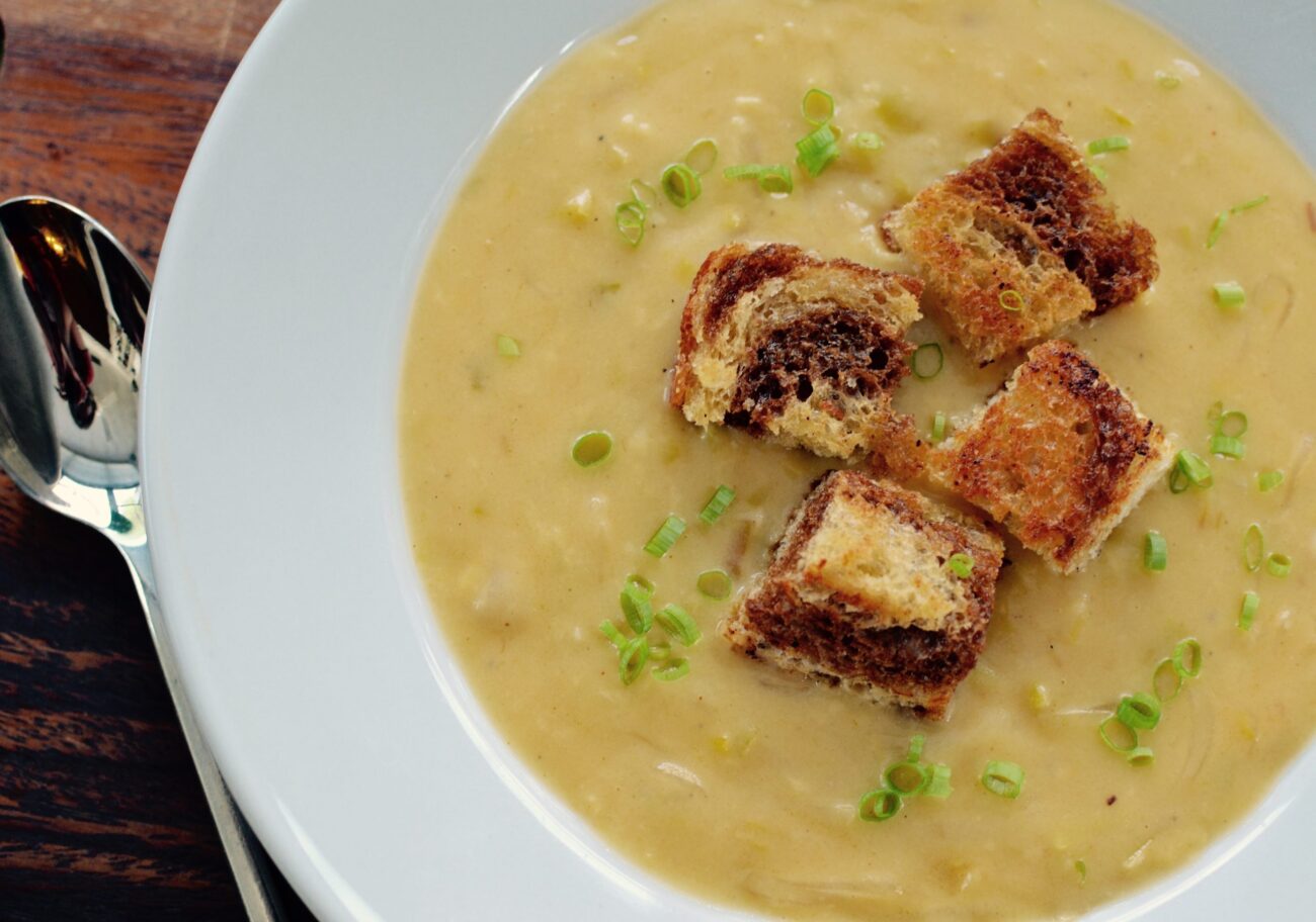 leek soup with croutons