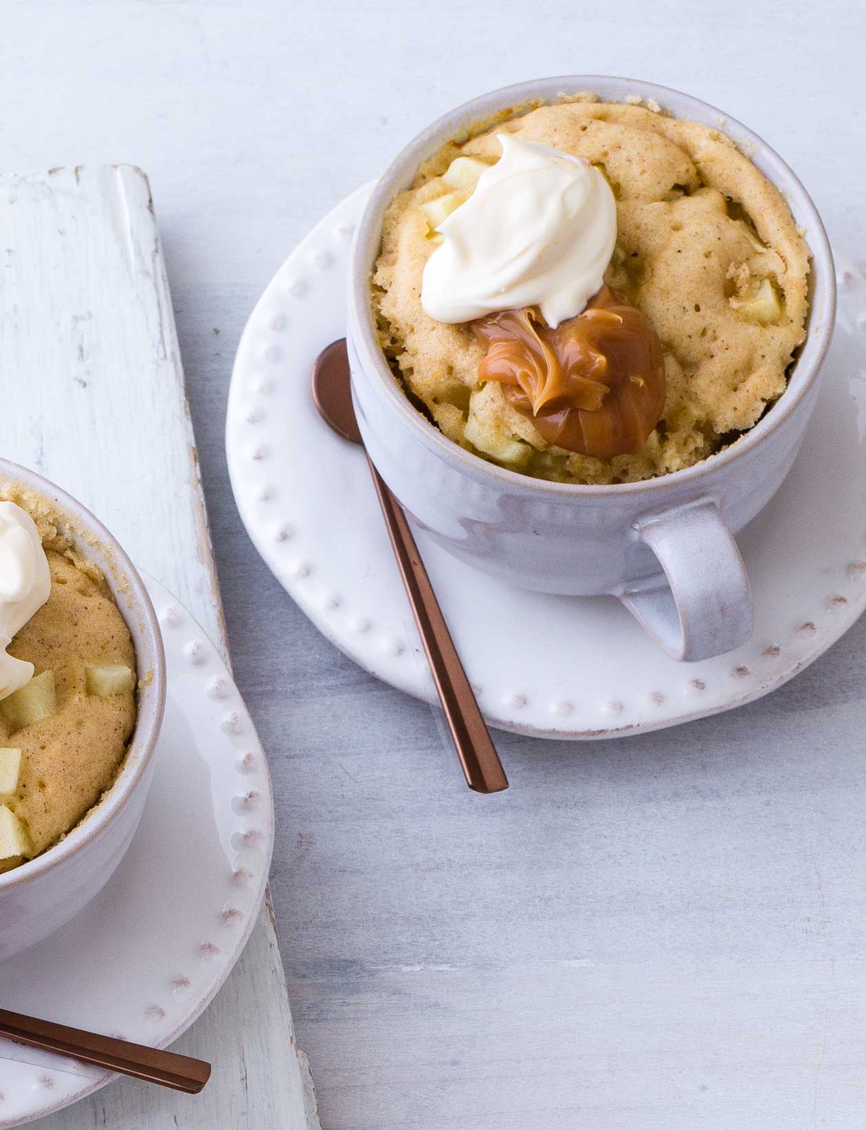 mug muffins with fruit