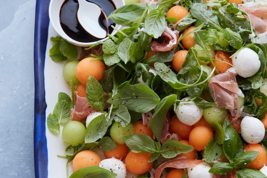 salad with prosciutto and melon