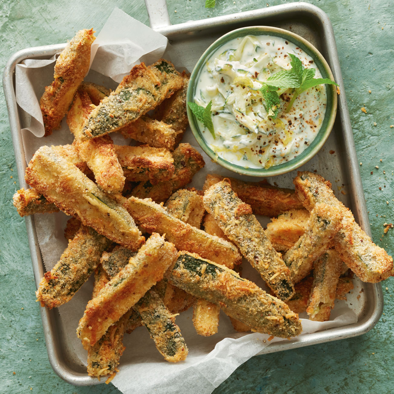 spicy zucchini chips with lemon