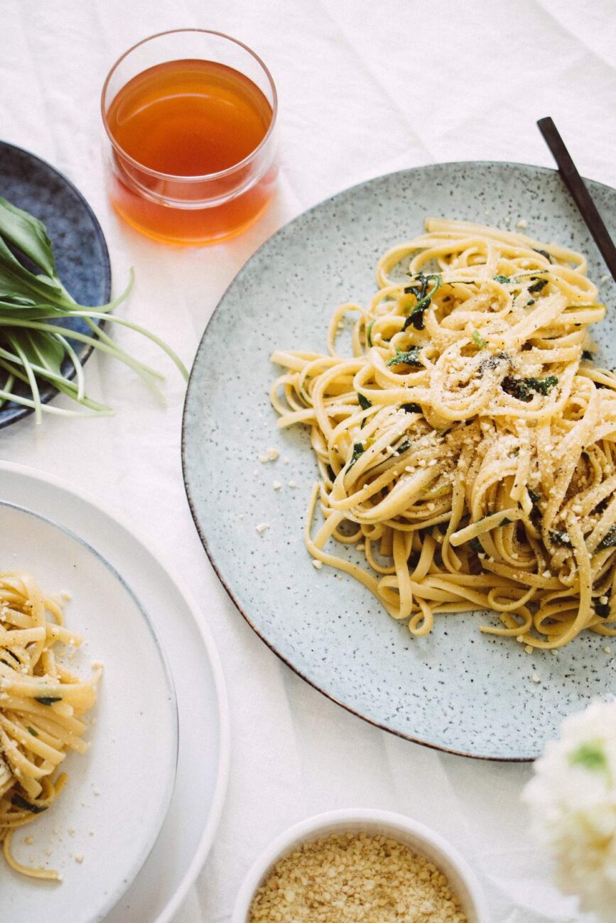 spinach pasta with bear garlic