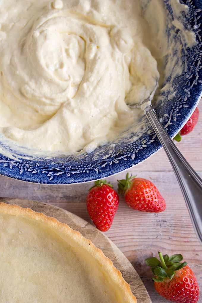 strawberry tartlets made from coconut flour and cottage cheese