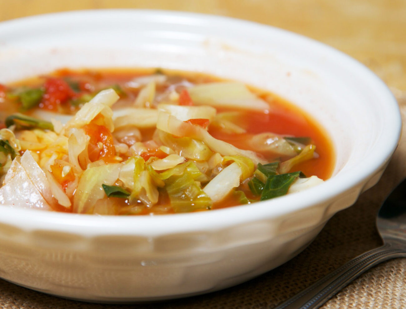 tomato soup with cabbage