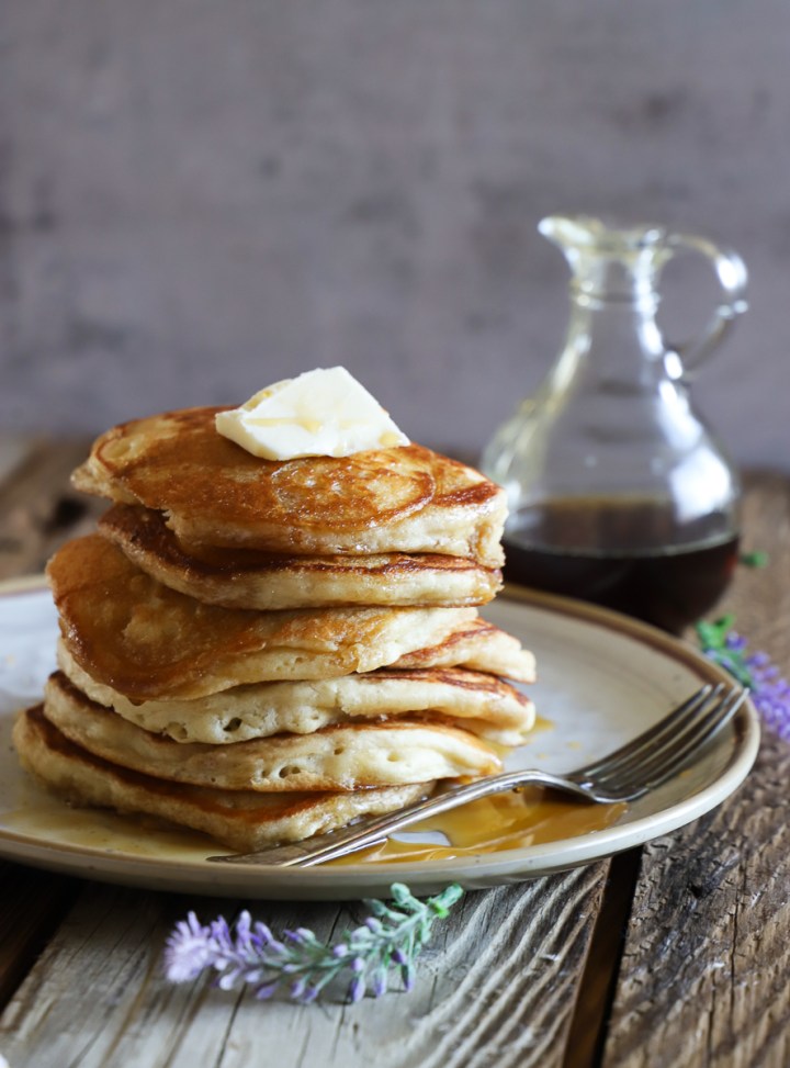 vanilla sourdough pancakes